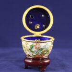 ΜΟΥΣΙΚΟ ΑΥΓΟ ΑΝΟΙΓOΜΕΝΟ ME ΠΕΤΑΛΟΥΔΕΣ CLOISONNE - Image 3