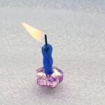 ΜΙΝΙ ΒΑΣΗ ΓΙΑ ΚΕΡΑΚΙ ΤΟΥΡΤΑΣ FLOWER ROSE SWAROVSKI - Image 2