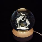 'ΔΕΛΦΙΝΙΑ' ΚΡΥΣΤΑΛΛΙΝΗ ΣΦΑΙΡΑ-LED 6cm - Image 2